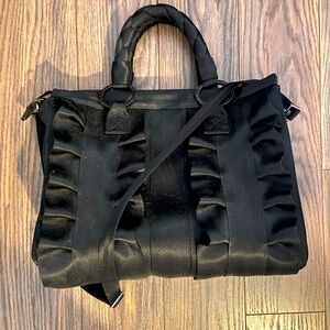 Harvey’s Seat Belt Purse